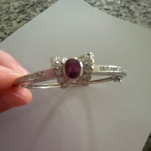 Vintage 18K White Gold Butterfly Bangle with Ruby & Diamonds - Picture 2 of 12